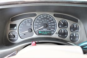 2001 GMC YUKON SUV V8, 6.0 LITER DENALI SPORT UTILITY 4D