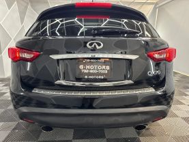 2016 INFINITI QX70