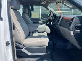 2017 FORD F450 SUPER DUTY SUPER CAB DRW 9FT KNAPHEIDE SERVICE BED TRUCK SERVICE/UTILITY TRUCKS V10, 6.8 LITER XLT 168" W.B. - Eddies Auto Sales