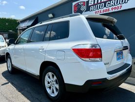 2012 TOYOTA HIGHLANDER SUV V6, 3.5 LITER SE SPORT UTILITY 4D