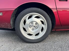 1994 CHEVROLET CORVETTE HATCHBACK V8, 5.7 LITER COUPE 2D