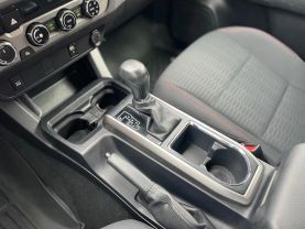 2017 TOYOTA TACOMA DOUBLE CAB SR5 PICKUP 4D 5 FT