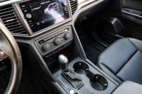 2019 Volkswagen Atlas - Image 30