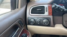 2014 Chevrolet Suburban 1500 - Image 28