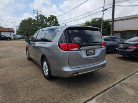 2017 CHRYSLER PACIFICA VAN V6, 3.6 LITER TOURING MINIVAN 4D