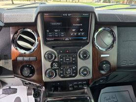 2016 FORD F250 SUPER DUTY CREW CAB PICKUP V8, TURBO DIESEL, 6.7L LARIAT PICKUP 4D 6 3/4 FT