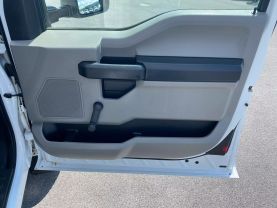 2017 FORD F450 SUPER DUTY SUPER CAB DRW 9FT KNAPHEIDE SERVICE BED TRUCK SERVICE/UTILITY TRUCKS V10, 6.8 LITER XLT 168" W.B. - Eddies Auto Sales