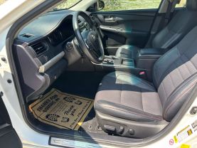 2017 TOYOTA CAMRY SEDAN 4-CYL, 2.5 LITER SE SEDAN 4D at T&T Repairables - used car dealership in Spencer, Indiana.