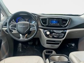 2021 CHRYSLER VOYAGER VAN V6, 3.6 LITER LXI MINIVAN 4D
