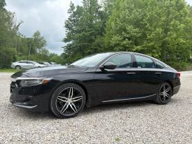 2021 HONDA ACCORD SEDAN 4-CYL, VTEC, TURBO, 2.0 LITER TOURING SEDAN 4D at T&T Repairables - used car dealership in Spencer, Indiana.