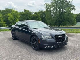 2019 CHRYSLER 300 SEDAN V6, 3.6 LITER 300S SEDAN 4D