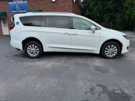 2019 CHRYSLER PACIFICA VAN V6, 3.6 LITER TOURING L MINIVAN 4D