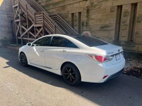 2015 HYUNDAI SONATA SEDAN 4-CYL, HYBRID, 2.4 LITER HYBRID LIMITED SEDAN 4D