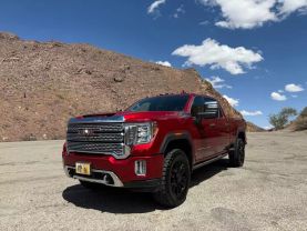 2022 GMC SIERRA 2500 HD CREW CAB PICKUP V8, 6.6 LITER DENALI PICKUP 4D 6 1/2 FT