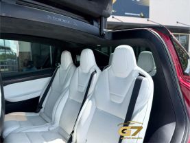 2016 Tesla Model X - Image 15