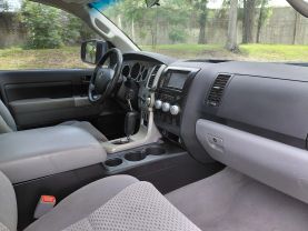 2009 TOYOTA TUNDRA DOUBLE CAB PICKUP V8, FLEX FUEL, 5.7 LITER SR5 PICKUP 4D 6 1/2 FT