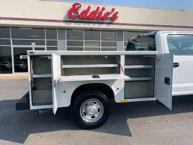 2019 FORD F250 SUPER DUTY CREW CAB 8FT KNAPHEIDE SERVICE BED TRUCK SERVICE/UTILITY TRUCKS V8, FLEX FUEL, 6.2 LITER XL PICKUP 4D 8 FT - Eddies Auto Sales