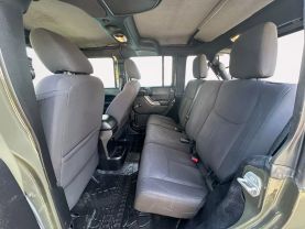 2015 Jeep Wrangler Unlimited Sport S Suv 4d - Image 13
