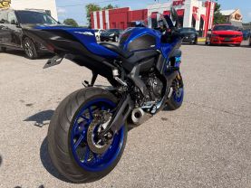 2024 YAMAHA YZF-R7 SPORTBIKES - -