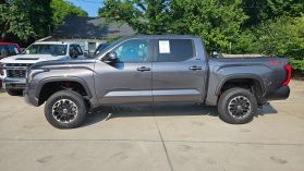 2024 Toyota Tundra Crewmax - Image 4