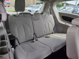 2017 CHRYSLER PACIFICA VAN V6, 3.6 LITER TOURING MINIVAN 4D