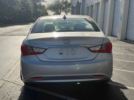 2013 HYUNDAI SONATA SEDAN SILVER AUTOMATIC - Iron Cars Inc