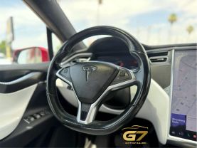 2016 Tesla Model X - Image 17