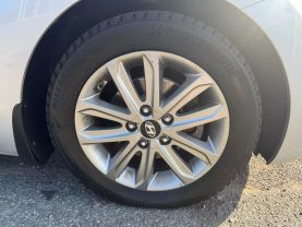 2016 HYUNDAI ELANTRA SEDAN 4-CYL, 1.8 LITER SE SEDAN 4D