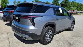 2025 Chevrolet Traverse - Image 5