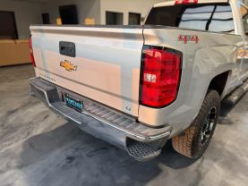 2017 CHEVROLET SILVERADO 1500 CREW CAB PICKUP V8, ECOTEC3, 5.3 LITER LT PICKUP 4D 6 1/2 FT