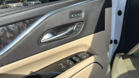2021 Cadillac Escalade - Image 12