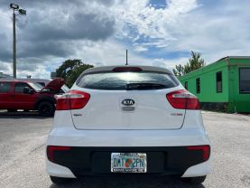 2016 KIA RIO HATCHBACK 4-CYL, 1.6 LITER EX HATCHBACK 4D