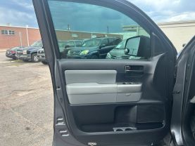 2015 TOYOTA SEQUOIA SUV V8, FLEX FUEL, 5.7 LITER SR5 SPORT UTILITY 4D