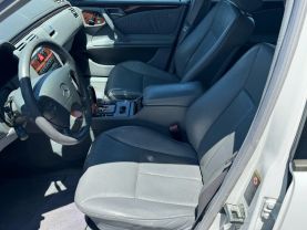 2001 MERCEDES-BENZ E-CLASS SEDAN V6, 3.2 LITER E 320 SEDAN 4D