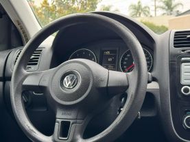 2010 VOLKSWAGEN JETTA SEDAN 5-CYL, 2.5 LITER S SEDAN 4D