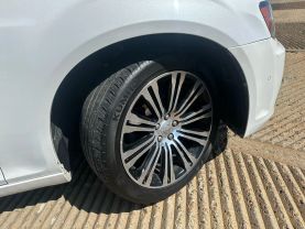 2013 CHRYSLER 300 SEDAN V6, 3.6 LITER 300S SEDAN 4D