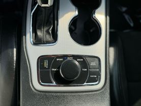 2019 JEEP GRAND CHEROKEE SUV V8, HEMI, 6.4 LITER SRT SPORT UTILITY 4D
