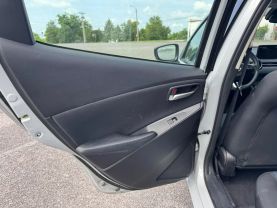 2020 TOYOTA YARIS HATCHBACK HATCHBACK 4-CYL, 1.5 LITER LE SEDAN 4D