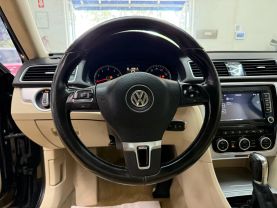 2012 VOLKSWAGEN PASSAT