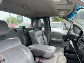 2005 FORD F150 REGULAR CAB PICKUP V6, 4.2 LITER STX PICKUP 2D 6 1/2 FT