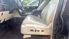 2015 Lincoln Navigator - Image 39