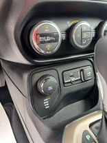 2015 JEEP RENEGADE SUV 4-CYL, MULTIAIR, 2.4L LATITUDE SPORT UTILITY 4D