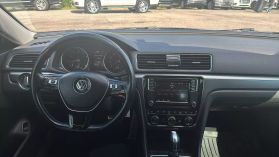 2018 Volkswagen Passat - Image 27
