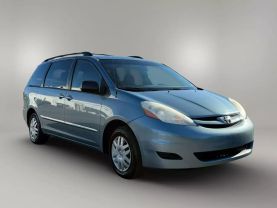 2008 TOYOTA SIENNA