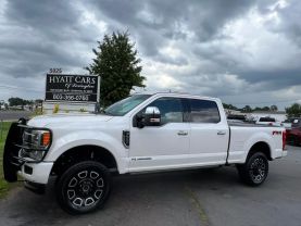 2017 Ford F250 Super Duty Crew Cab Platinum Pickup 4d 6 3/4 Ft - Image 2
