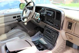 2001 GMC YUKON SUV V8, 6.0 LITER DENALI SPORT UTILITY 4D