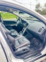 2017 VOLVO XC60 SUV 4-CYL, DRV-E, TURBO, 2.0L T6 DYNAMIC SPORT UTILITY 4D