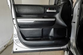 2016 TOYOTA TUNDRA CREWMAX PICKUP V8, FLEX FUEL, 5.7 LITER SR5 PICKUP 4D 5 1/2 FT