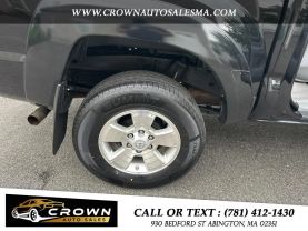 2010 TOYOTA TACOMA DOUBLE CAB PICKUP V6, 4.0 LITER PRERUNNER PICKUP 4D 5 FT