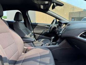 2017 CHEVROLET CRUZE SEDAN 4-CYL, TURBO, 1.4 LITER LT SEDAN 4D
